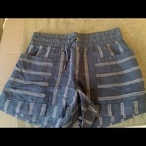 Athleta Linen stripe short